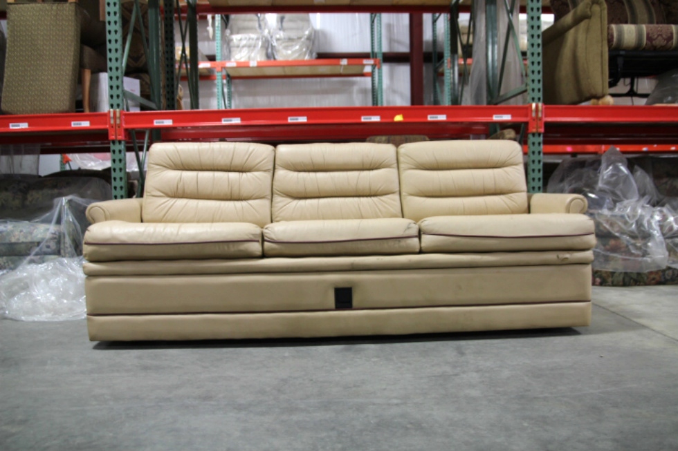 RV Furniture USED RV/MOTORHOME VILLA INTERNATIONAL FLIP OUT SLEEPER