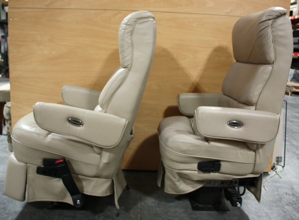 RV Furniture USED MOTORHOME SET OF 2 FLEXSTEEL CAPTAIN CHAIRS FOR SALE