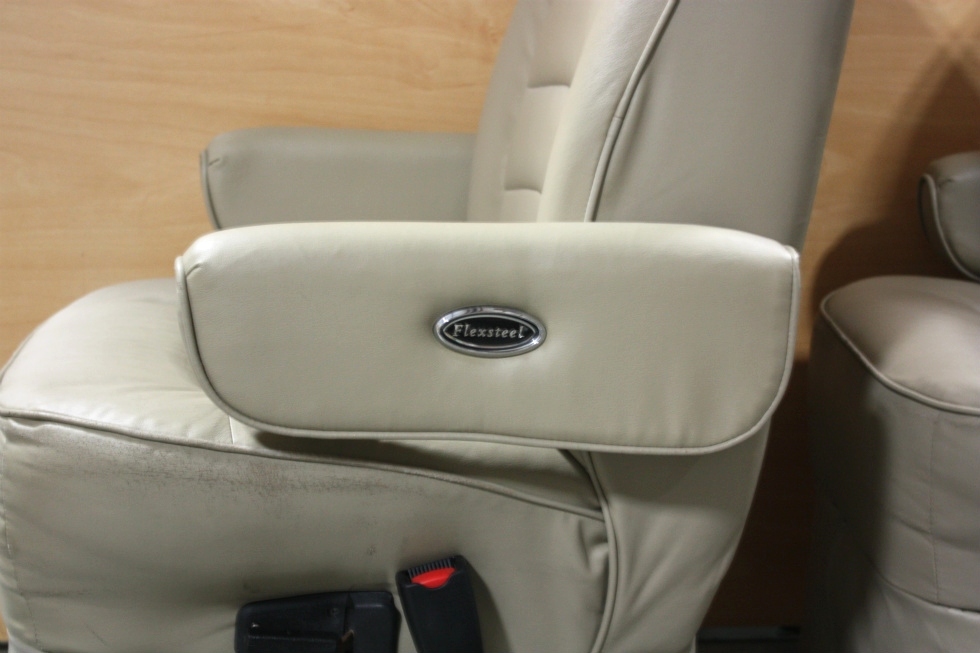 RV Furniture USED FLEXSTEEL ULTRA LEATHER RV CAPTAIN CHAIR SET FOR SALE